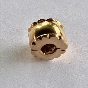 Pandora Solid 14k Gold Charm Cip